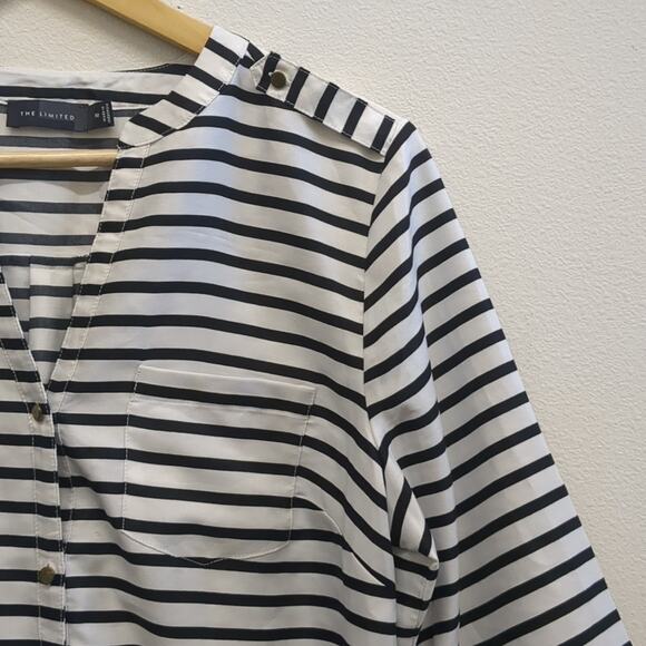 The Limited striped button down blouse size M - Picture 4 of 5